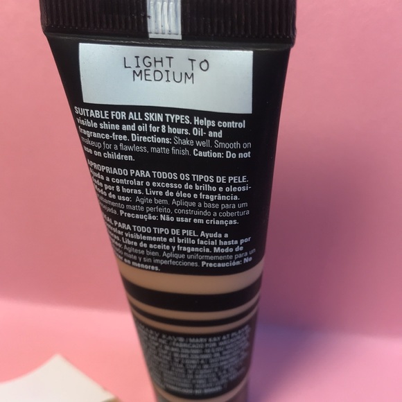 Mary Kay At Play Makeup Light to Medium - Picture 4 of 6